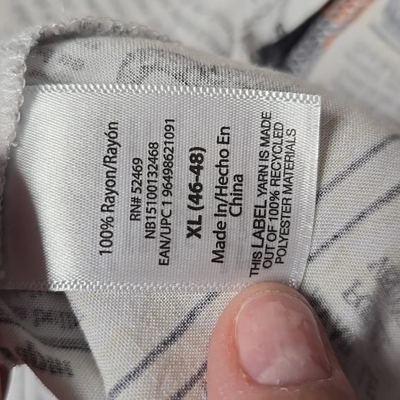 {No Boundaries} Men's Print Button Up Shirt with Short Sleeves - Picture 15 of 16